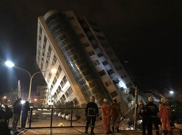 ▲ 지진으로 붕괴된 건물