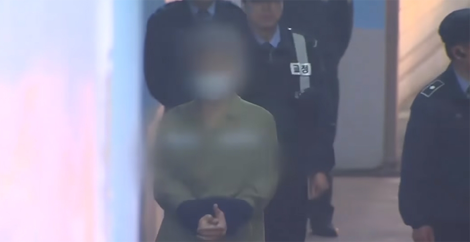 ▲ 법정에 출두 중인 드루킹(TV 캡쳐 이미지)