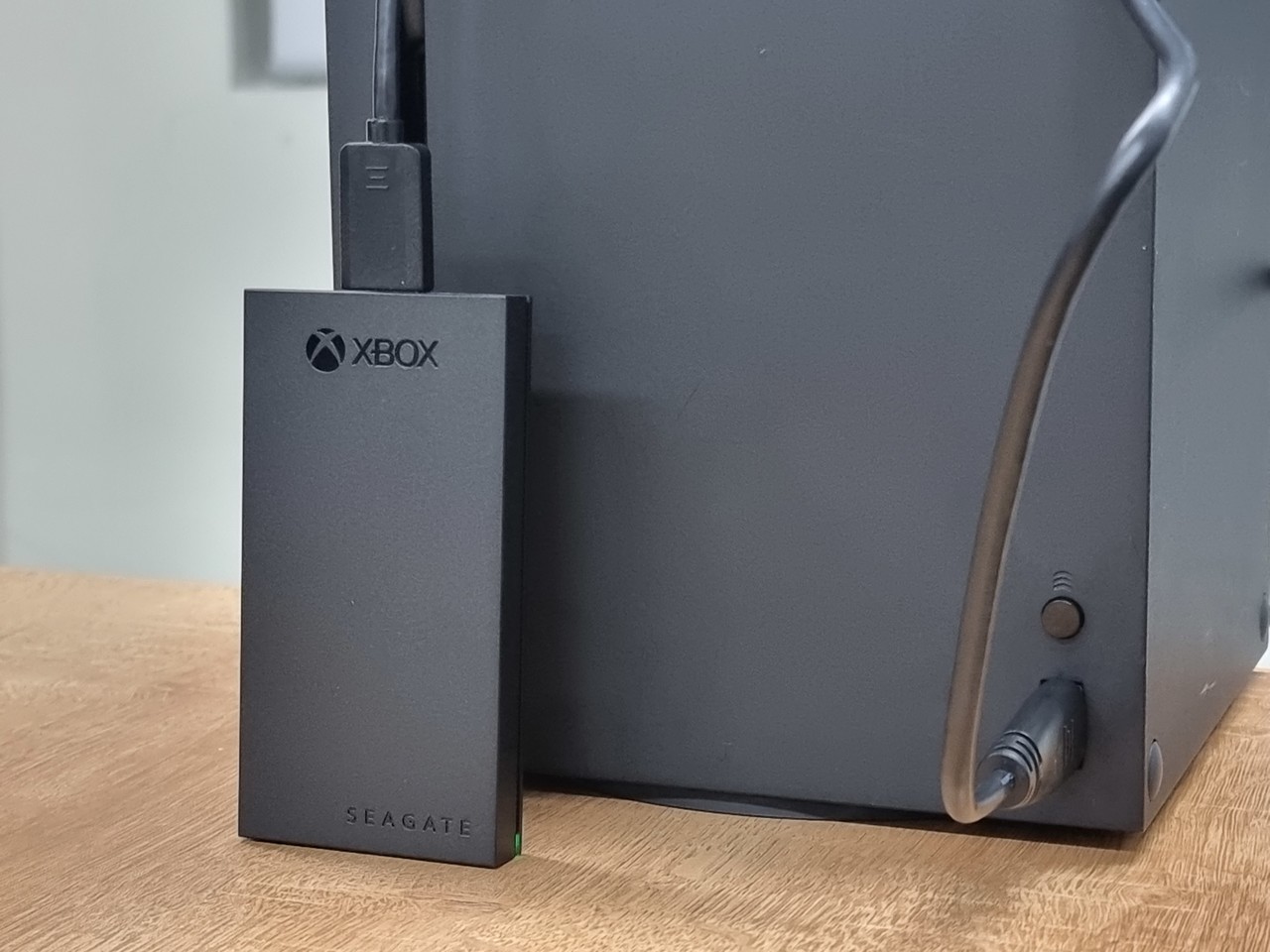 ▲ Seagate Game Drive SSD for Xbox 데이터복구를 엑스박스 시리즈 X에 연결했다.
